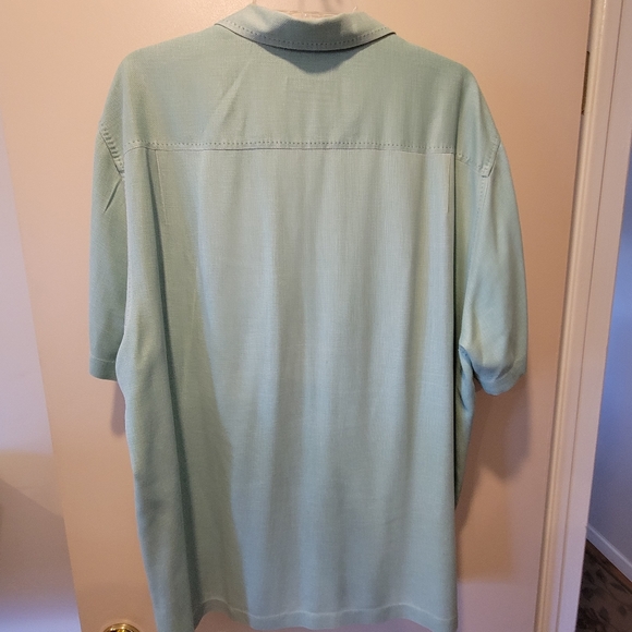 💙GC~ TOMMY BAHAMA BUTTON DOWN - Picture 2 of 13